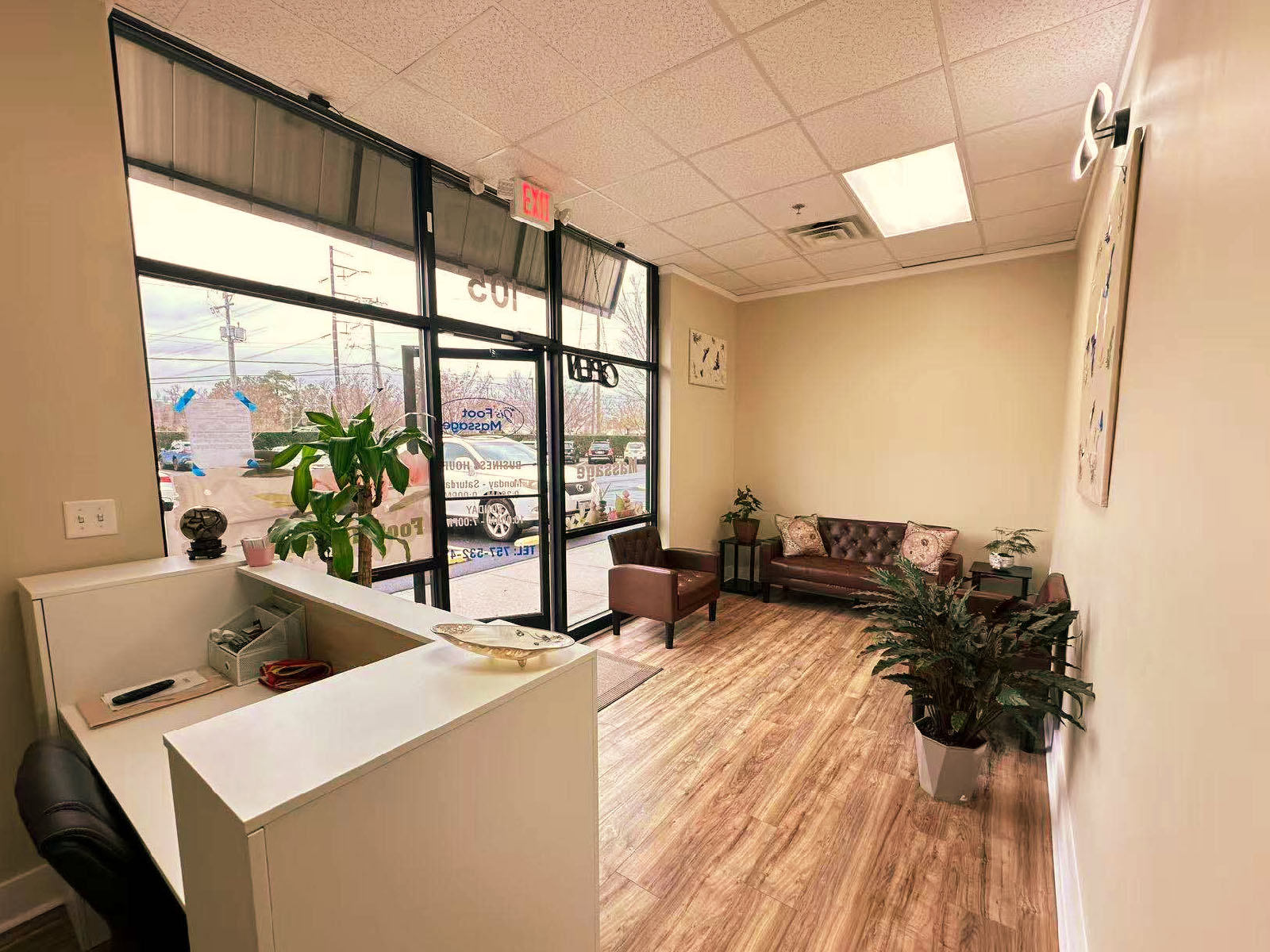 Ji's Foot Massage interior entrance